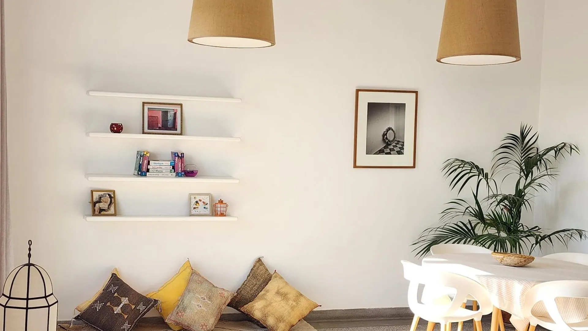 The 31 Grand Theatre By Ib Signature - Boho Chic 1Br Apt - With Wifi - Self Check-In - 24 X7 Security - City View With Terrace - Walk To Cafes! City Centre, Tram Casablanca Apartment
